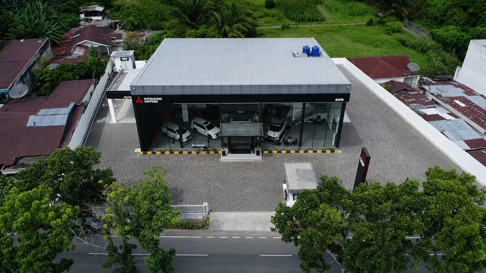 Showroom Mitsubishi DIPO Pematang Siantar dilihat dari udara